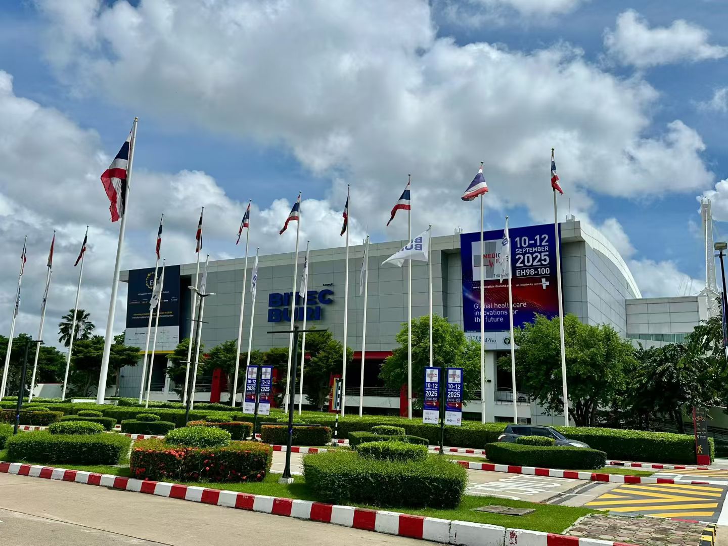 1º DIA NA FEIRA MÉDICA TAILÂNDIA 2025